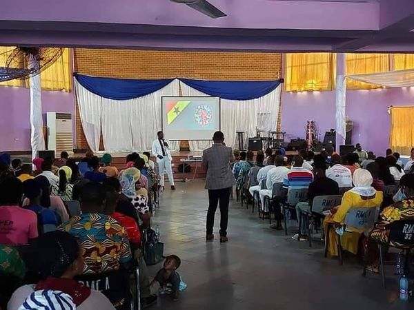 mentor_nick's tweet photo. The Opportunity you are looking for is just close to you, all you need is to open your eyes and mind to see it... The people of #Tamale Never cease to amaze us with their open minded to Business Opportunities. https://t.co/crUpv0zXr5