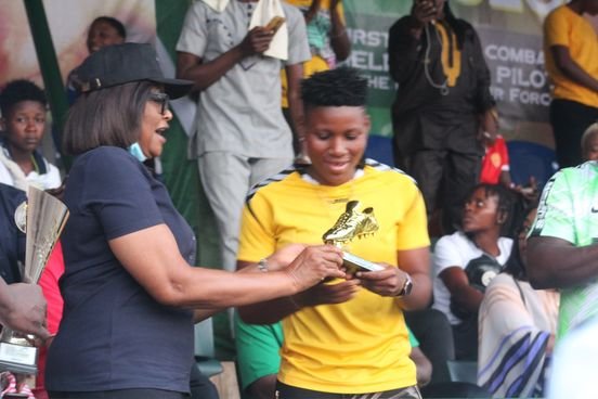 Oyediji_Seun's tweet photo. *🇳🇬2020 Flying Officers Cup Honours List*

@OfficersCup2020 @genakhena @mekus102 

Read more 👇

https://t.co/m61ip0EmrC https://t.co/vN1jgOzCjW