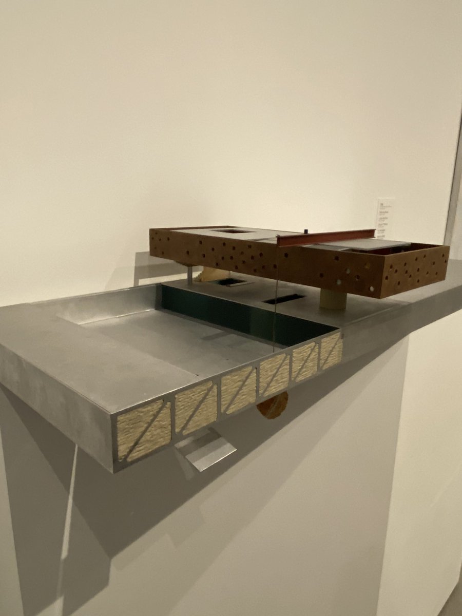 architext14's tweet image. I thought the rock was a koolhaas joke, but it was part of the structural system designed by Cecil balmond. Bordeaux house #oma