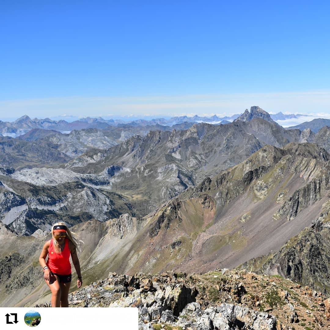 BasurdeEditions's tweet photo. ⚡️Aventura del día⚡️Adventure of the day⚡️
.
Sallent de Gállego✨ - Photo by @angeldecharli29  🎉 Enhorabuena! 
.
#BeAdventurer #tebarray #pyrenees #hiking  #total_pyrenees 
#tocandoelcielosite #rutasporelmonte #tucaranorte #montanerodominguero #trekkingday #aquihaytrekking https://t.co/pq4kCu4dTV