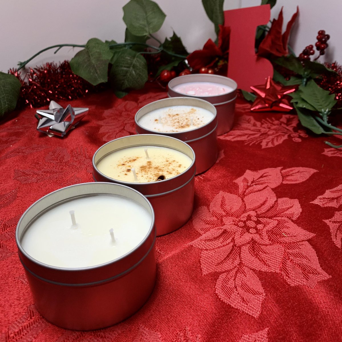 GoldenBlendsCo's tweet photo. @notmyluv Hi! I’m Alliyah and I sell handmade aromatic skin care products, candles and wax melts! ✨ My products make for amazing stocking stuffers and/ or mood boosters to have around the house this holiday season!

https://t.co/i2eLEONfqM
https://t.co/h0DeFd1IiW https://t.co/sFVwaiKfIy