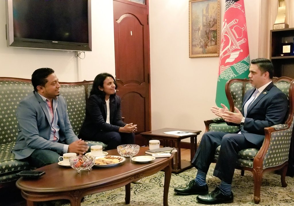 AfghanistanInLK's tweet photo. As part of @AfghanistanInLK's efforts to facilitate bilateral business and investment, Ambassador @MAshrafHaidari met with the Co-founder and VP of @immunifyme Nadeera Nilupamali, discussing their healthcare products for mass-utilization in #Afghanistan.
@CeylonChamber 
@acci_af https://t.co/3qRI0aWjSa