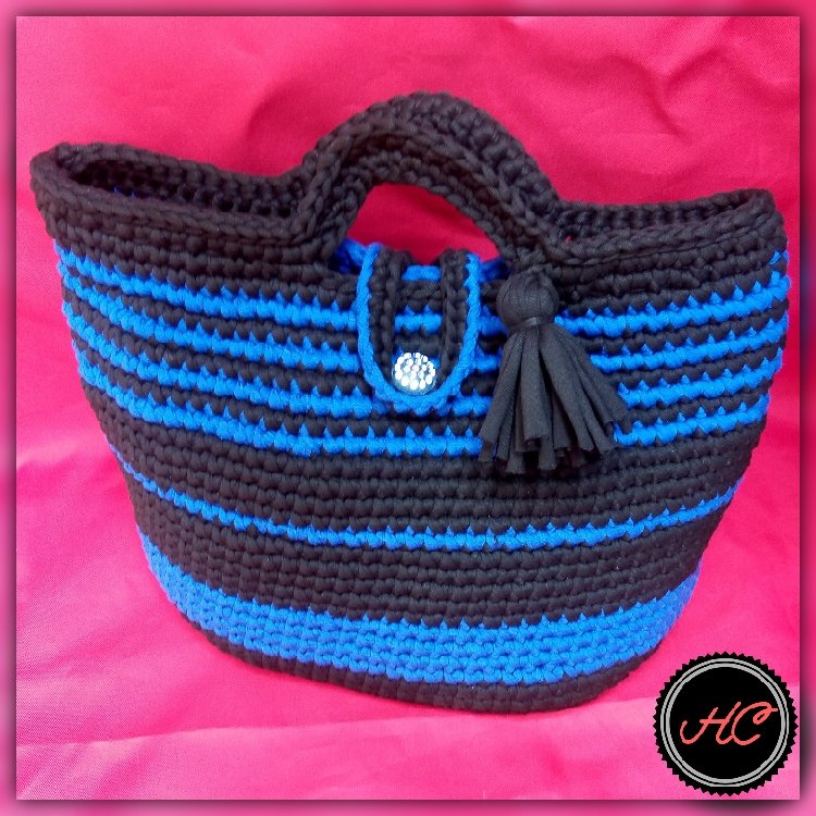 anne_bunmi_'s tweet photo. Top of the morning to y'all
Peep this crochet bag I made for a customer. Please patronize me for your crochet bags and wears🙏 
Please help retweet🙏🙏

#watchoutforthisspace https://t.co/6V8zBMdvCu