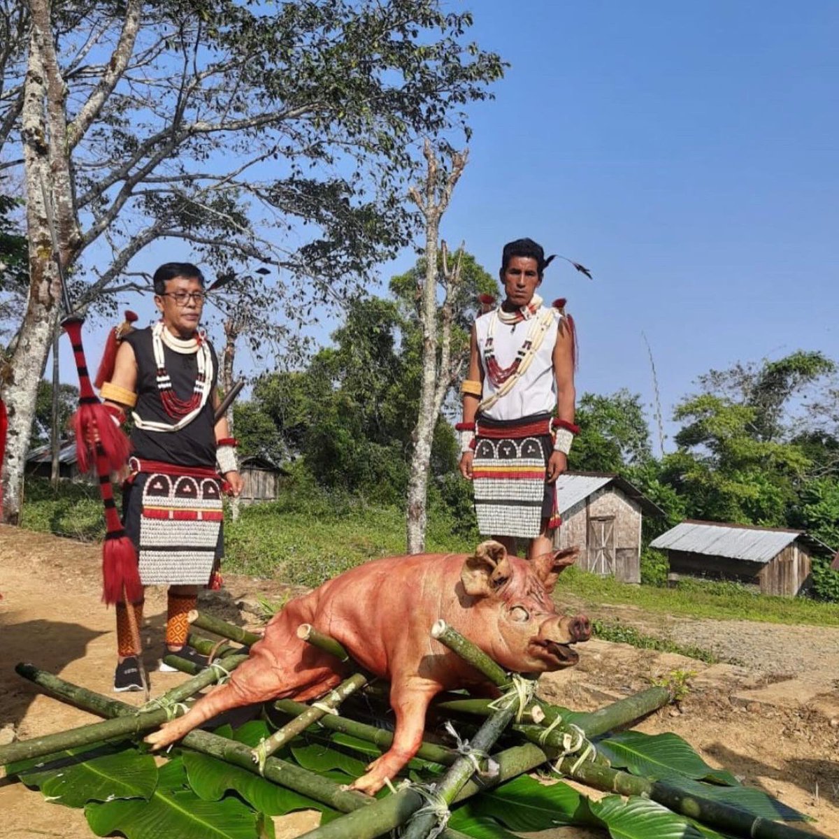 rupin1992's tweet photo. This one....
This gentleman - the one with the spear looks majestic.
He was elected member of the village Parliament (Putu Menden) of #Longkhum village in #Mokokchung district of #Nagaland
@WeTheNagas @NagalandPage @morungexpress05 @NagalandExpress https://t.co/IsIWBWKiLt