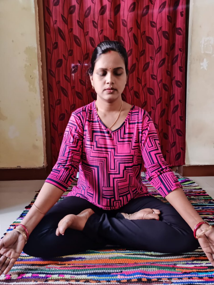 CSMTechnologies's tweet photo. Our weekly #Yoga sessions were initiated to help employees manage stress better, enhance their clarity and help think more creatively. Truly a pumped-up start to the day.

Now #Yoga for #CSMers has transformed into #WeekendRoutine, for the best! ✨ https://t.co/whYDxBRmm3