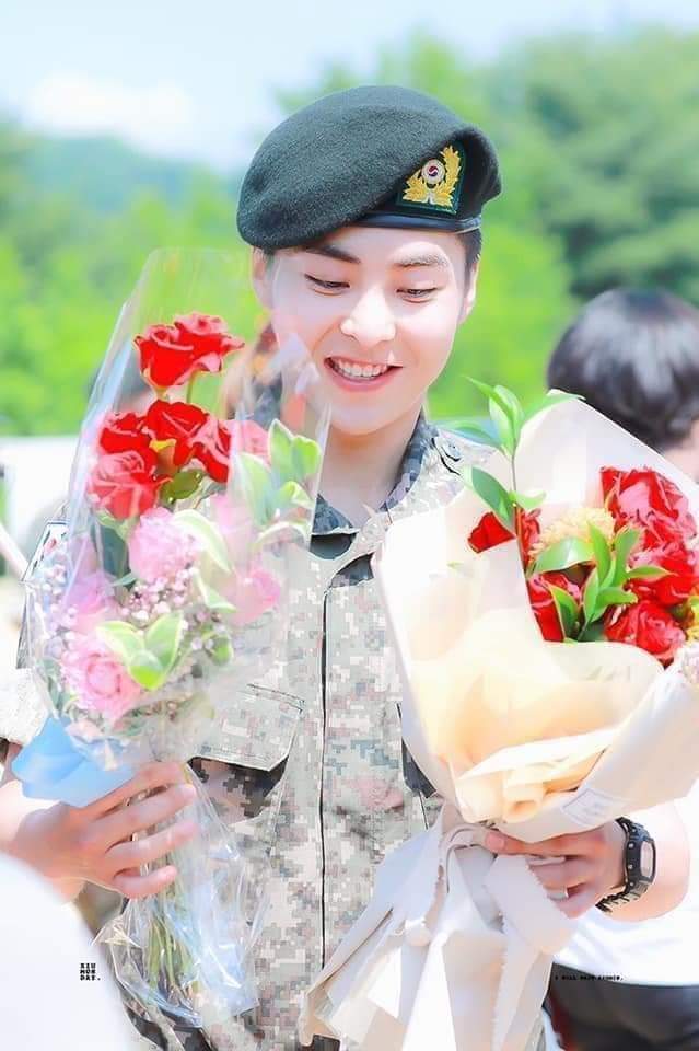 AeriChaw11's tweet photo. #꾹기단_꽃신_준비완료
#시우민_집으로_복귀완료 https://t.co/J4I2JZTFEI