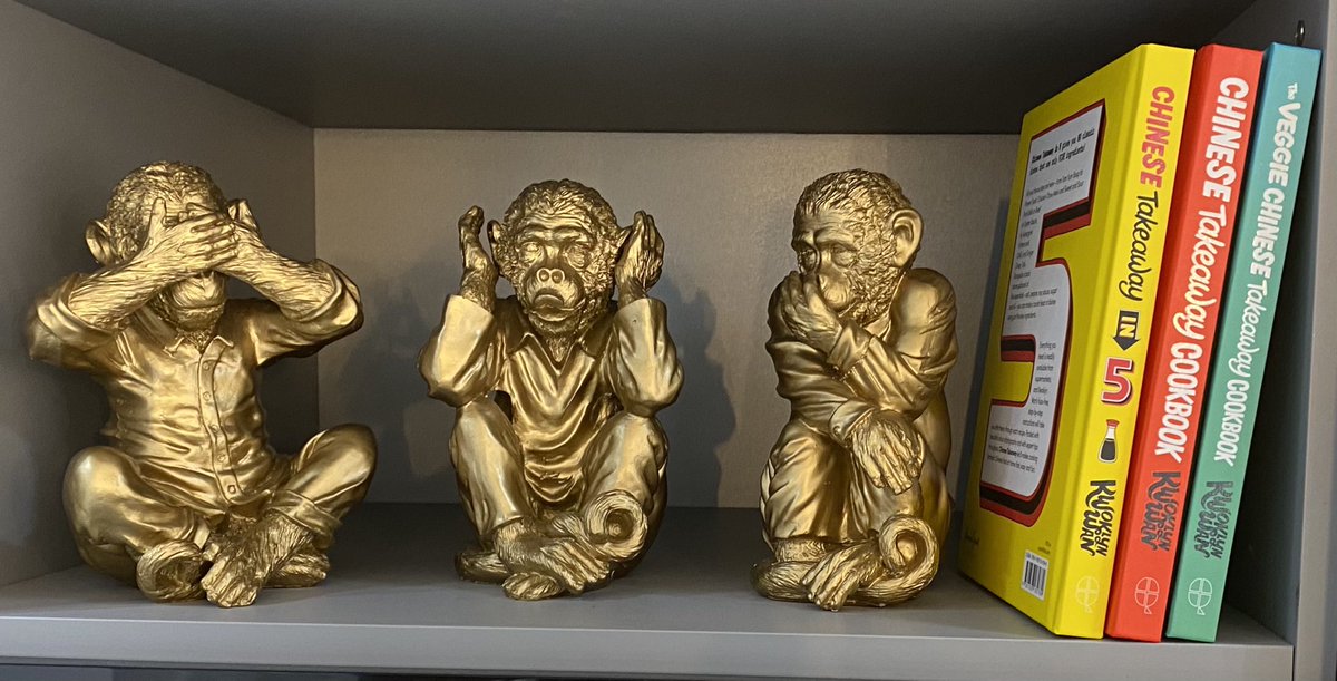 Kwoklyn1's tweet photo. Which one do you have? 

#chinesetakeawaycookbook 
#threewisemonkeys #seenohearnospeakno #kwoklynwan #chinesefood #chef #tvshow #chinesetakeawaykitchen #cooking https://t.co/KRZEd64uvf