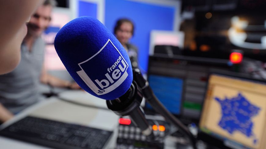 Ne ratez pas cette semaine à 11h sur @Bleu_Poitou On joue ensemble pour gagner 2 nuits avec petits déjeuner en #chambredhotes #sousletilleul à Saint-Maurice la Clouère.
#jeu #weekend #detente #repos 
bit.ly/331v4a9