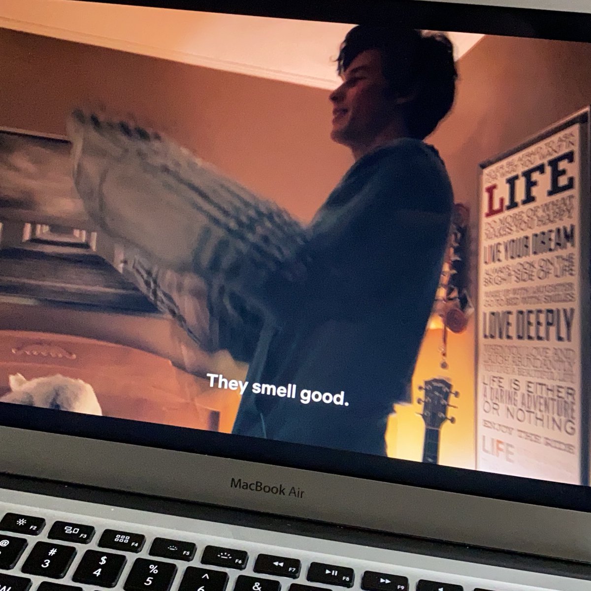 whyjmrf's tweet photo. pillows from home 😌
#InWonder #InWonderWatchParty https://t.co/s3Xbfx0Th8