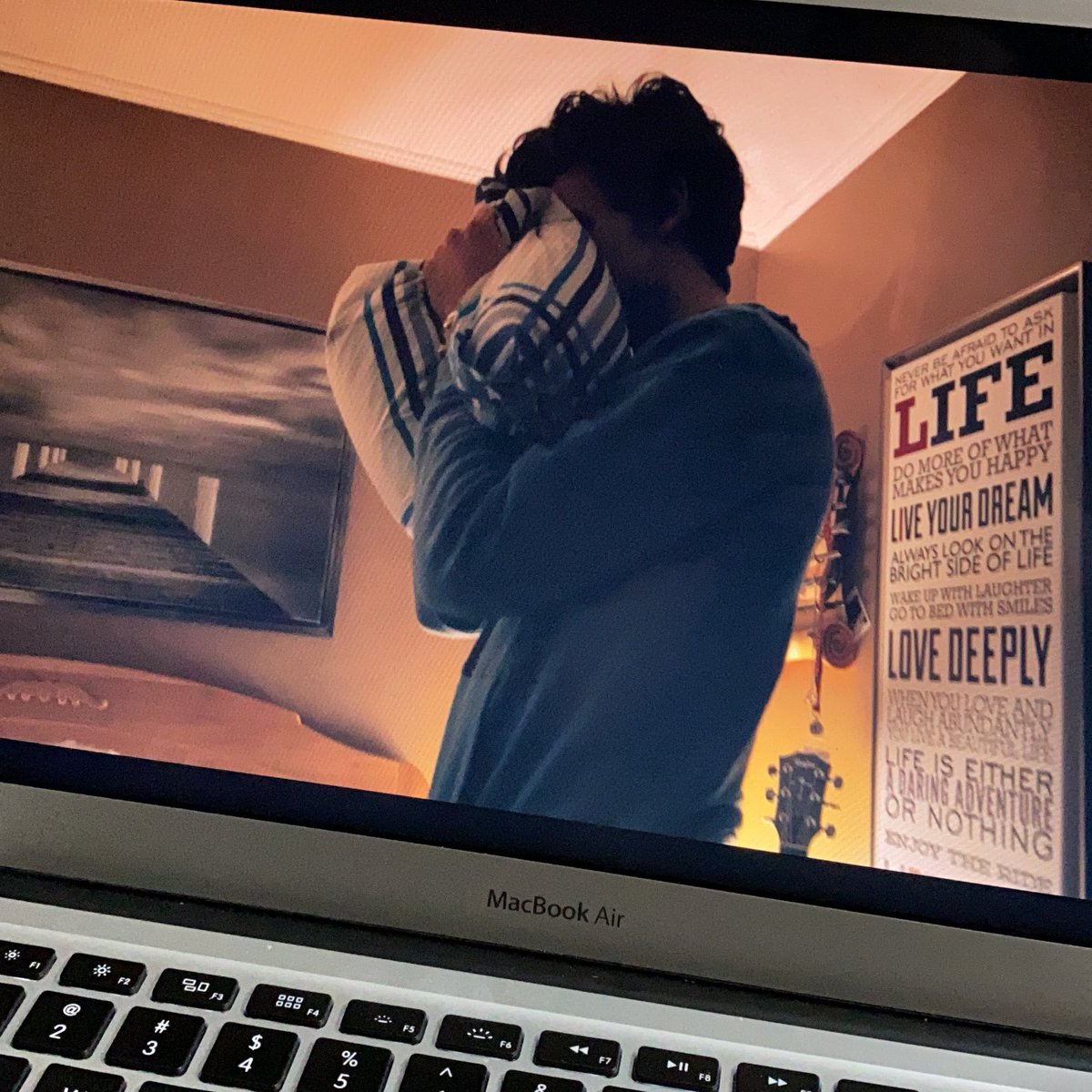 whyjmrf's tweet photo. pillows from home 😌
#InWonder #InWonderWatchParty https://t.co/s3Xbfx0Th8