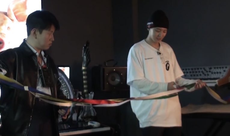 pcysarchive's tweet photo. D-4: studios 

forever grateful to see chanyeol doing the things he’s passionate about through studio nng and studio 519 🤍

#LOEYVEMBER https://t.co/82Gk3ScrLw