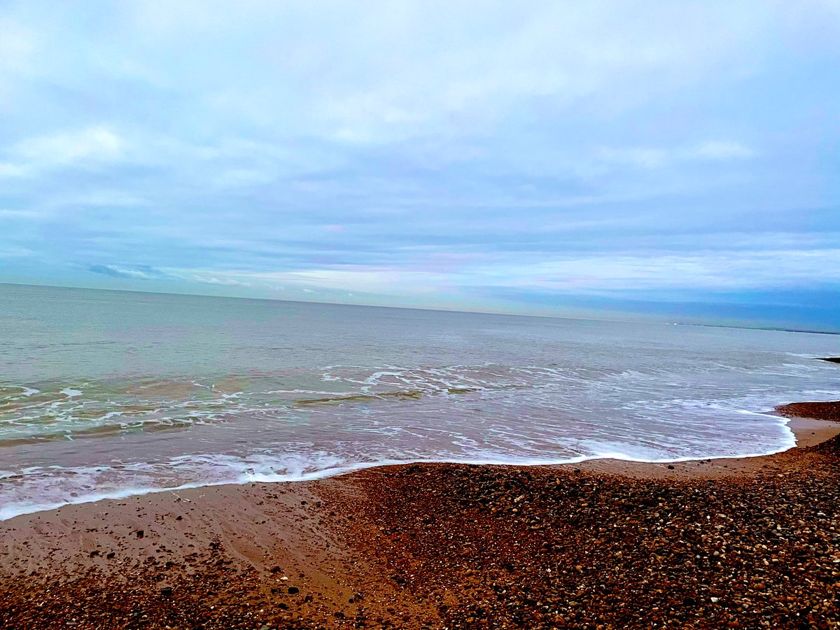 teachingtom's tweet photo. Made it into the sea today ... my watch tells me I managed to swim 0.05 miles before I jumped out 🥶 (made it up to a mile for #TeamScouts with a walk!). It all counts for #RaceRoundTheWorld to support our most vulnerable groups in @UKScouting. Donate👇
https://t.co/2ggej8SLKo https://t.co/jpOauICsmk
