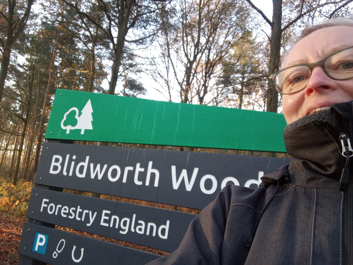 vanhappier's tweet photo. And I'm off! Beautiful morning 😃
.
#H2HChallenge #HomelesstoHomeChallenge #Charity #EndHomelessness https://t.co/adBJDtRTgQ