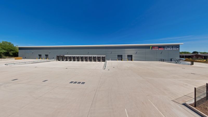 DarbyKeye's tweet photo. ACE 135, Tamworth - Ready for Immediate Occupation!!!
*Brand new prominent 135,000 sq ft warehouse 
*Fronting J10, M42
*Grade A specification
*800Kva power supply.
Virtual Tour: https://t.co/Kf8FYAGT8f    
Contact us on 0121 647 3541, or our joint agent JLL, on 0121 643 6440. https://t.co/FcT7yMSTRw