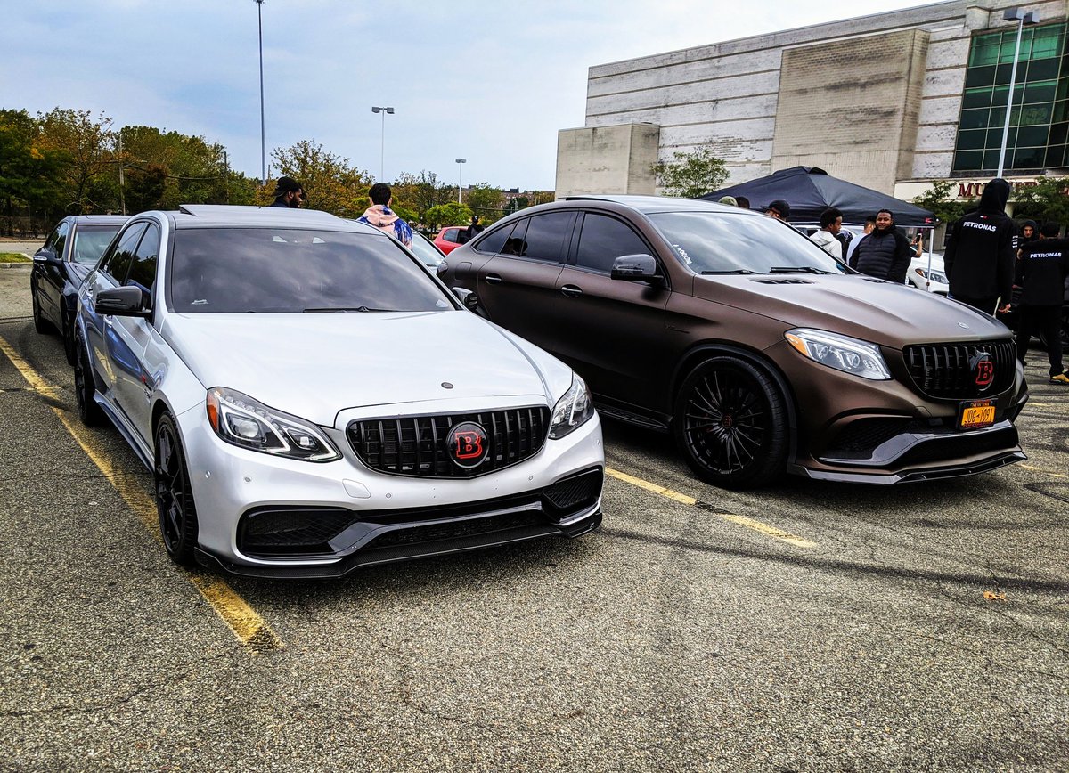bbazzracing's tweet photo. AMG 63 bros

#mercedes #benz #amg #MercedesBenz https://t.co/85sk41fMRU