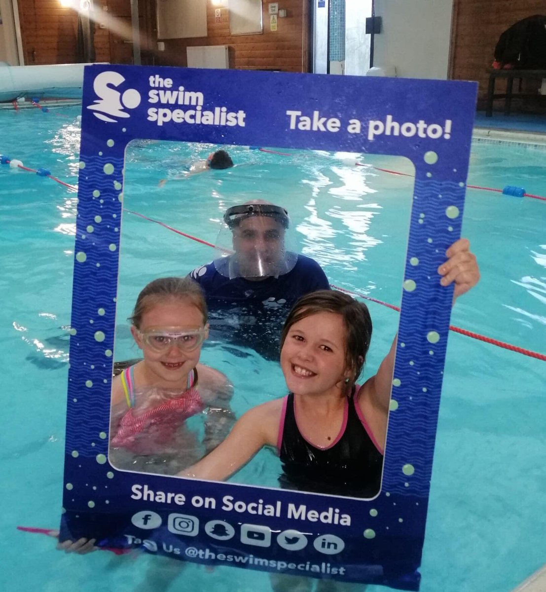 markseegobin's tweet image. 7pm tonight boris makes his announcement, which hopefully from December the 3rd, gyms and swimming pools can reopen, as soon as it is, all my sessions from that day will be all on as normal. #evolveboxing #swimspecialist #driglingtondolphins