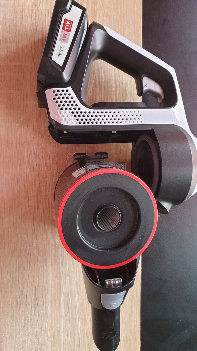 _mily27's tweet photo. Hello mon aspirateur Unlimited Série6 de Bosch, il est equipé d'un moteur à induction «DigitalSpin» dernière génération pour une durée de vie prolongée
#Boschhome #ambassadeursbosch #unlimitedserie6 #moteurainduction #digitalsplin #demoozer #trybeforeyoubuy #digital #digitalspin https://t.co/1rcePKELoD