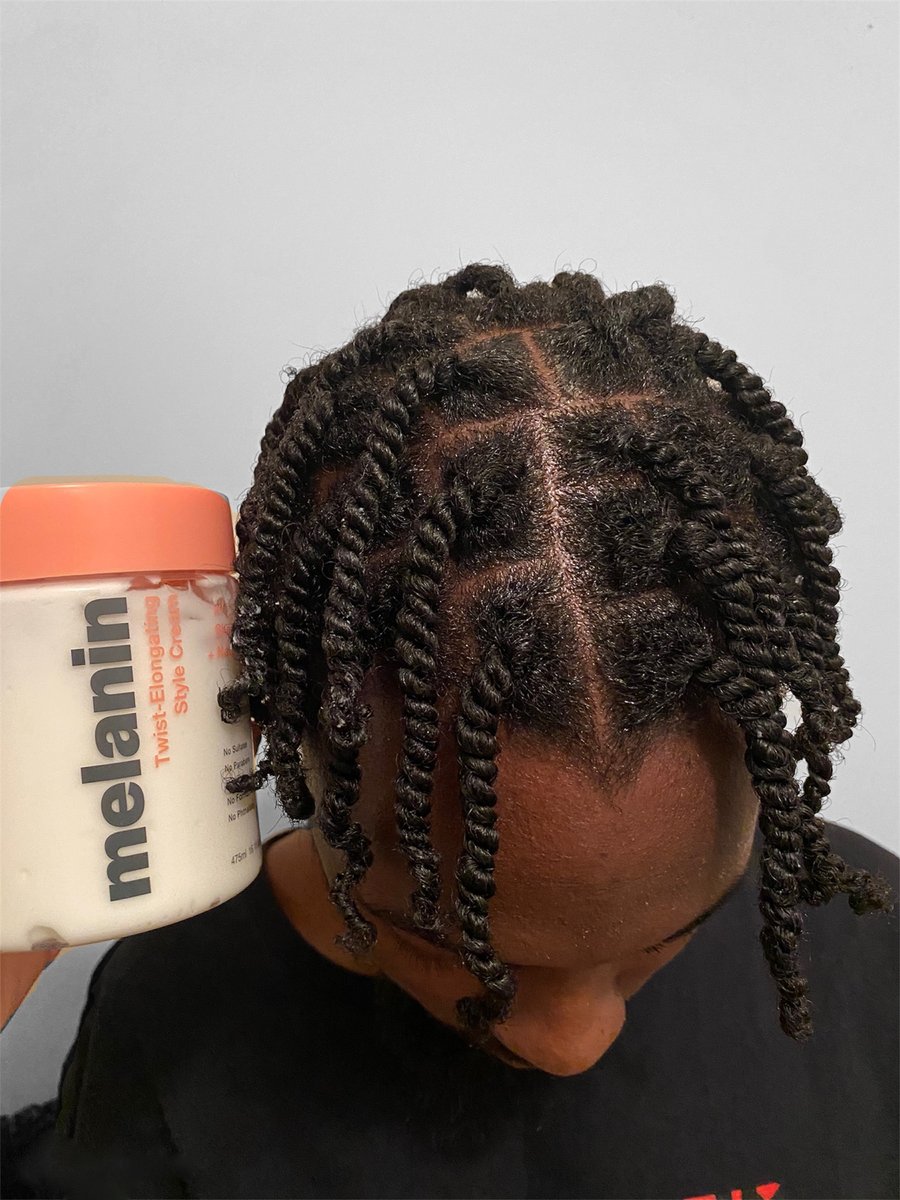 We used the Twist-Elongating Style Cream by @melaninhaircare  to achieve these moisturized twist🌀💦 #melaninhaircare #melaninbae #menshaircare