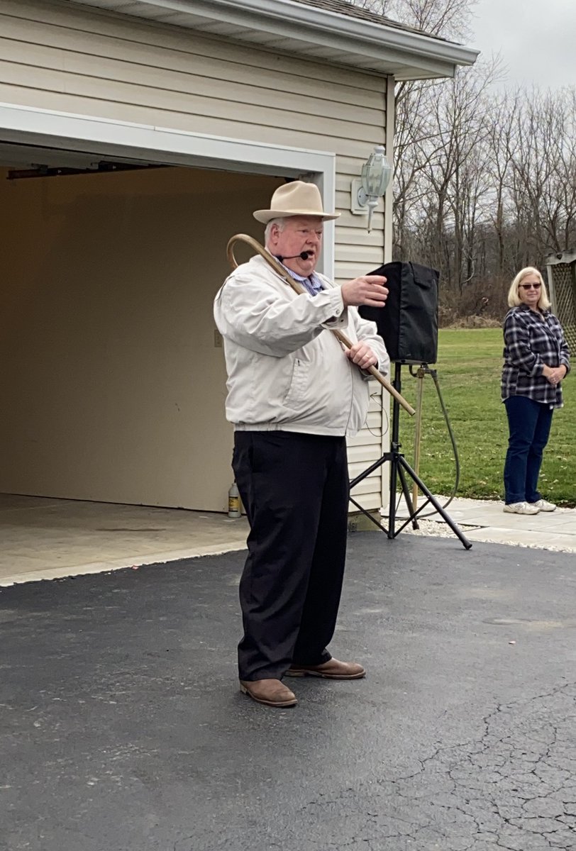 Baer_Auctions's tweet photo. Peddicord Real Estate Auction - SOLD $239,250!!
Ken Baer in action!!  Let us do the same for you today!!
https://t.co/hLZHPskg91
#Auction #RealEstate #home https://t.co/cgyAjkrOLu