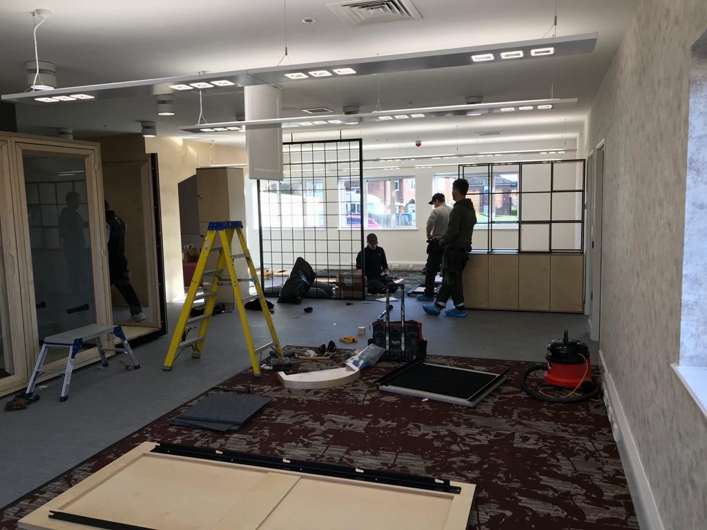 AndertonGables's tweet photo. Ropewalk really coming together with fixed furniture going in. An extension has been built to create an additional boardroom as well as creating a dedicated IT server room.  

#fitout #officespace #construction https://t.co/yjv8tZ0w4C