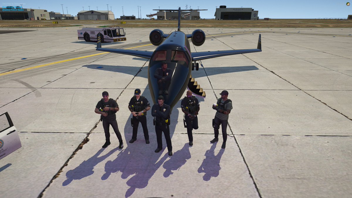 lifetimerp's tweet photo. Speedy got deported, hope he gets his green card back soon! #LifetimeRP #roleplay #FiveM #GTAOnline #Police ✈️ https://t.co/Yebnv5UBYl