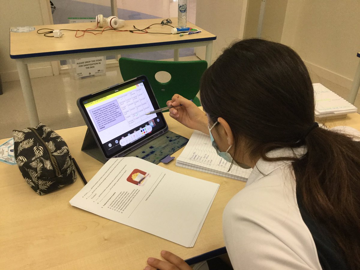 MFL_WEK's tweet photo. Year 9 Spanish have been using strategy planning to be able to translate a text accurately from Spanish to English today. Excellent focus! #WEKyear9 #WEKspanish https://t.co/Dz23ABi8q1