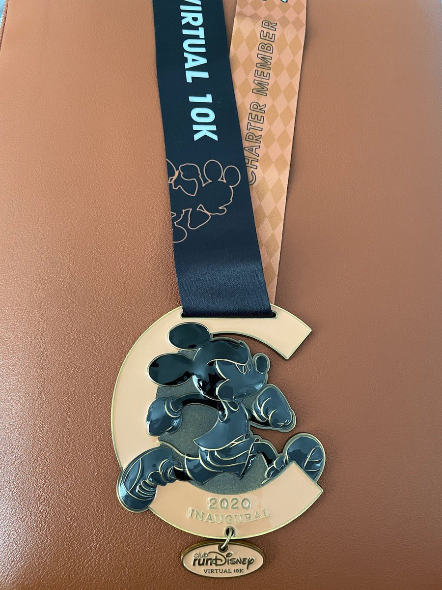 bewinrun's tweet photo. It’s been a tough year. Virtual events have kept me motivated to stay active. This is one of my new favorite medals that I earned in October for the virtual #clubrundisney 10K. Have a great week everyone! #medalmonday https://t.co/6UpAH1PfOr