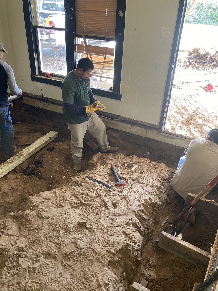 glpdfw's tweet photo. Pier &amp; Beam Foundation Repair. https://t.co/k4AhZkXf9N