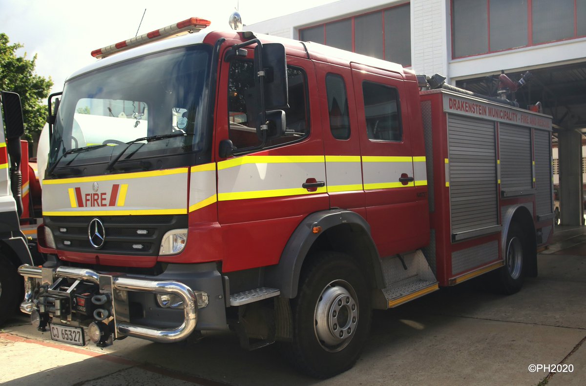 PeterHerring's tweet photo. Spent the morning at the Drakenstein Fire Station. It was an interesting morning. I could do this everyday. #photographer #Photography #DaysWorkDone. https://t.co/ShoftwNn9n