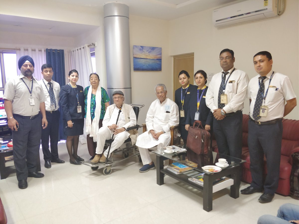ashram_gandhi's tweet photo. A dear friend of Late Natwarbhai Thakkar and a strong supporter of the Ashram, Tarun Gogoi ji will be sorely missed. Pics taken with Natwar and Lentina Thakkar alongwith staff of @jetairways at Jorhat Airport, early 2018, months before Thakkar's demise. Om Shanti @GauravGogoiAsm https://t.co/gOWkkp8kRk