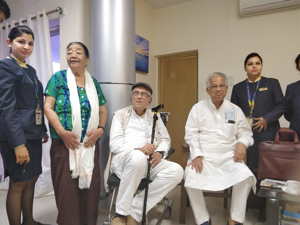 ashram_gandhi's tweet photo. A dear friend of Late Natwarbhai Thakkar and a strong supporter of the Ashram, Tarun Gogoi ji will be sorely missed. Pics taken with Natwar and Lentina Thakkar alongwith staff of @jetairways at Jorhat Airport, early 2018, months before Thakkar's demise. Om Shanti @GauravGogoiAsm https://t.co/gOWkkp8kRk