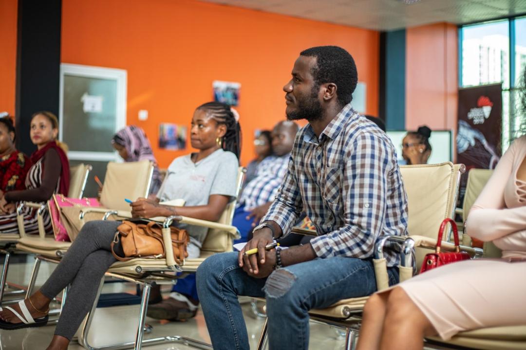 fredkavishe's tweet photo. Swali kwa wajasiriamali ukiweka post mitandaoni uweke bei ama usiweke bei?-@GillsaInt 

@TOTAcademy 
#TOTBonanza https://t.co/ZwvBKhFdXZ