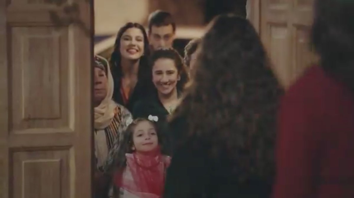 I was wondering where the chocolates are? 
She is with a Malak 🥰😍😁

 #SefirinKızı