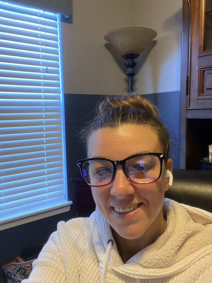 TeamRo5th's tweet photo. Blue light glasses on and ready to learn! #igknight20 https://t.co/wYQ5oE2XWl