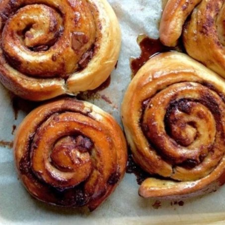 DanesfieldPTA's tweet photo. *LAST WEEK OF CAKE SALE!!*
Still baking and delivering Yule Logs, Tiffin, Cinnamon Buns, Baklava, and much more. Order via the website https://t.co/QMfNrx2DTE
Why not treat somebody this lockdown? The bakes are beautifully presented &amp; make great gifts, a much needed pick me up! https://t.co/m5dsFGDZNC