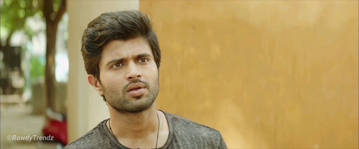 RowdyTrendz's tweet photo. Dear Comrade ❤ 

CP Material 🤘 How many Rt's can it get for Drive Link 🥰

#VijayDeverakonda @TheDeverakonda #DearComrade https://t.co/EdL5RK03p8