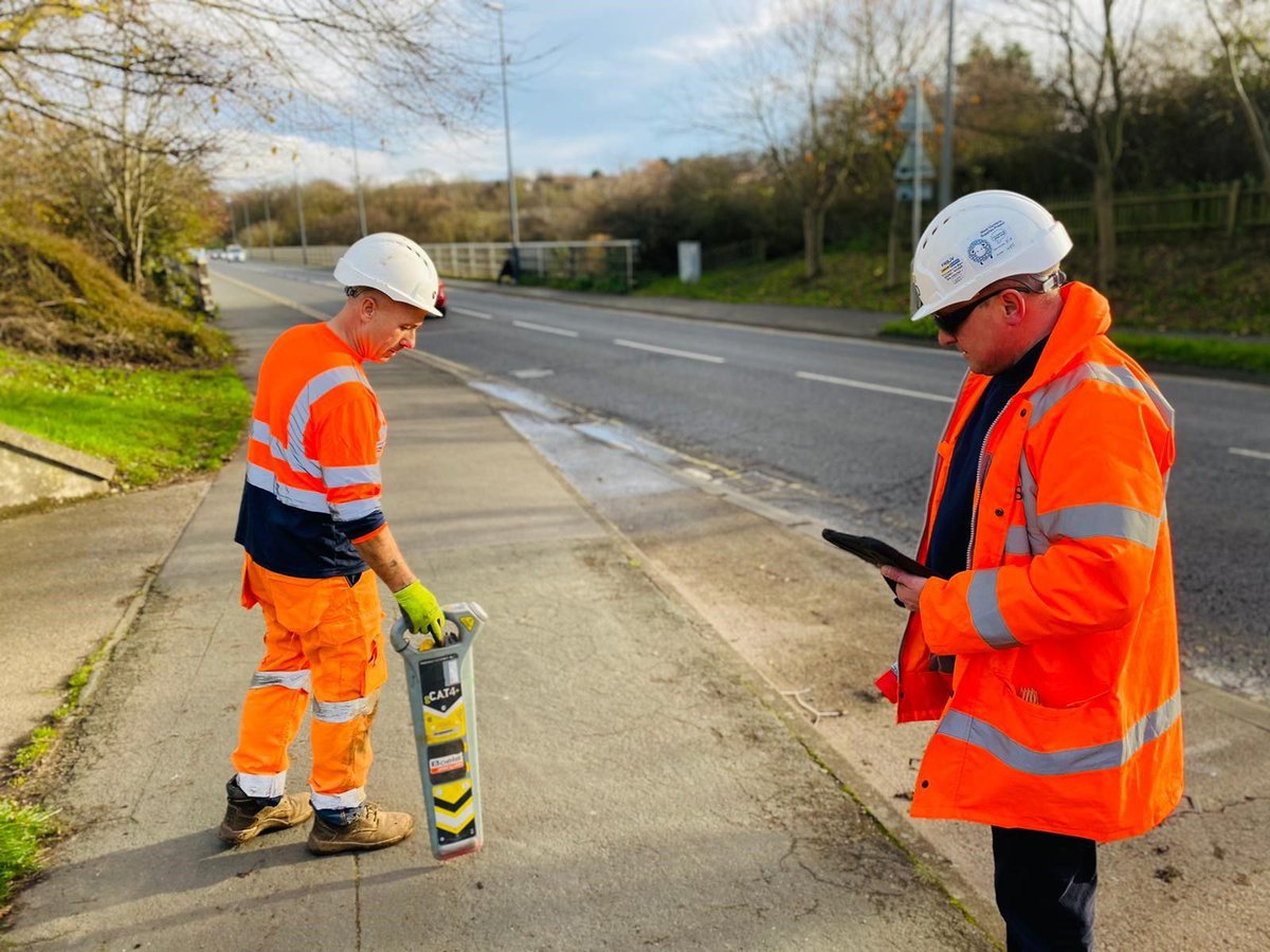 scd_group's tweet photo. SCD has avoided 247 utilities during the last 2 weeks of zero strikes utilising non-intrusive techniques for detecting underground utilities prior to excavating, from desk top surveys, ground penetrating radar (GPR) , CAT, Genny and trial holes. #PAS127 #GPR #TargetZero https://t.co/BW4ePlM3Jo