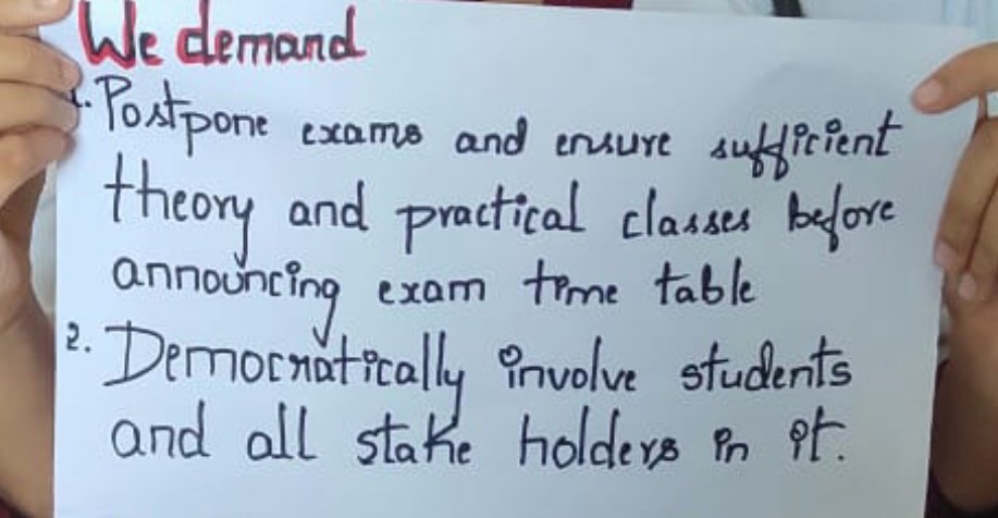 Sharanb98606258's tweet photo. The time which is given for us is not  enough 
#postponeMBBSexams
#rguhs
@CMofKarnataka @mla_sudhakar 
@VCRguhs https://t.co/YIS126v0qC