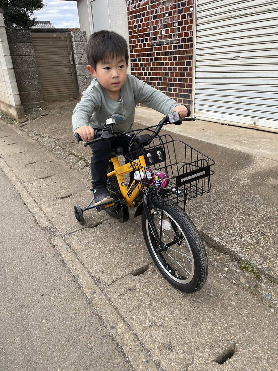 Tms1219's tweet photo. 善4歳おめでとう❗️
絃仁お宮参り❗️ https://t.co/KLDbjl7UXT