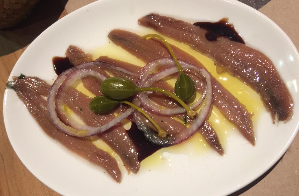 Cantabrian anchovies❗️🤤 A #Spanish deliciousness 😋😋. #mondaythoughts #Spain #Espana #Foodie