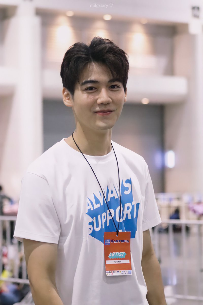 capitalfluke's tweet photo. อยากสารภาพว่ารัก🖤 https://t.co/LtKygT1CBu