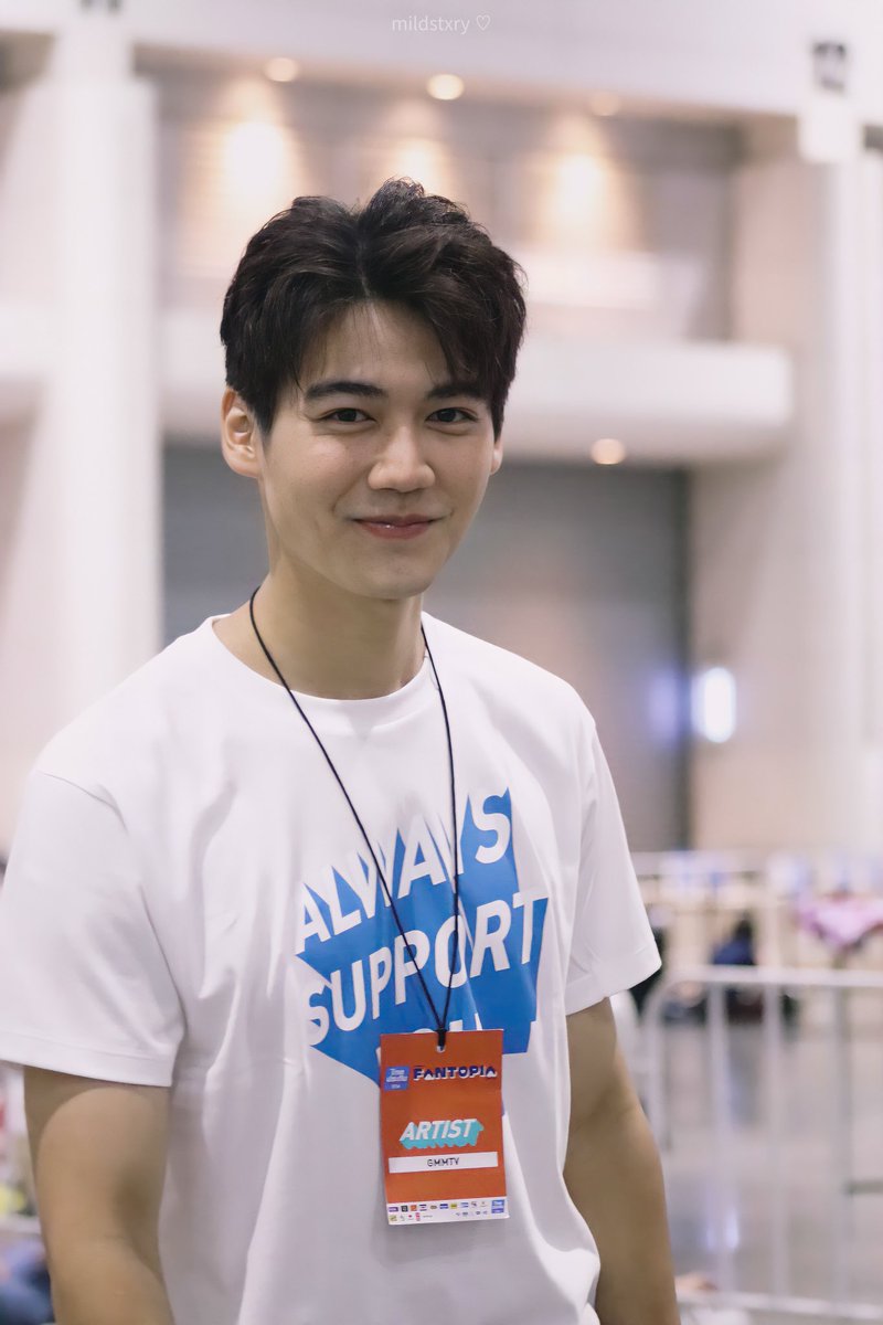 capitalfluke's tweet photo. อยากสารภาพว่ารัก🖤 https://t.co/LtKygT1CBu