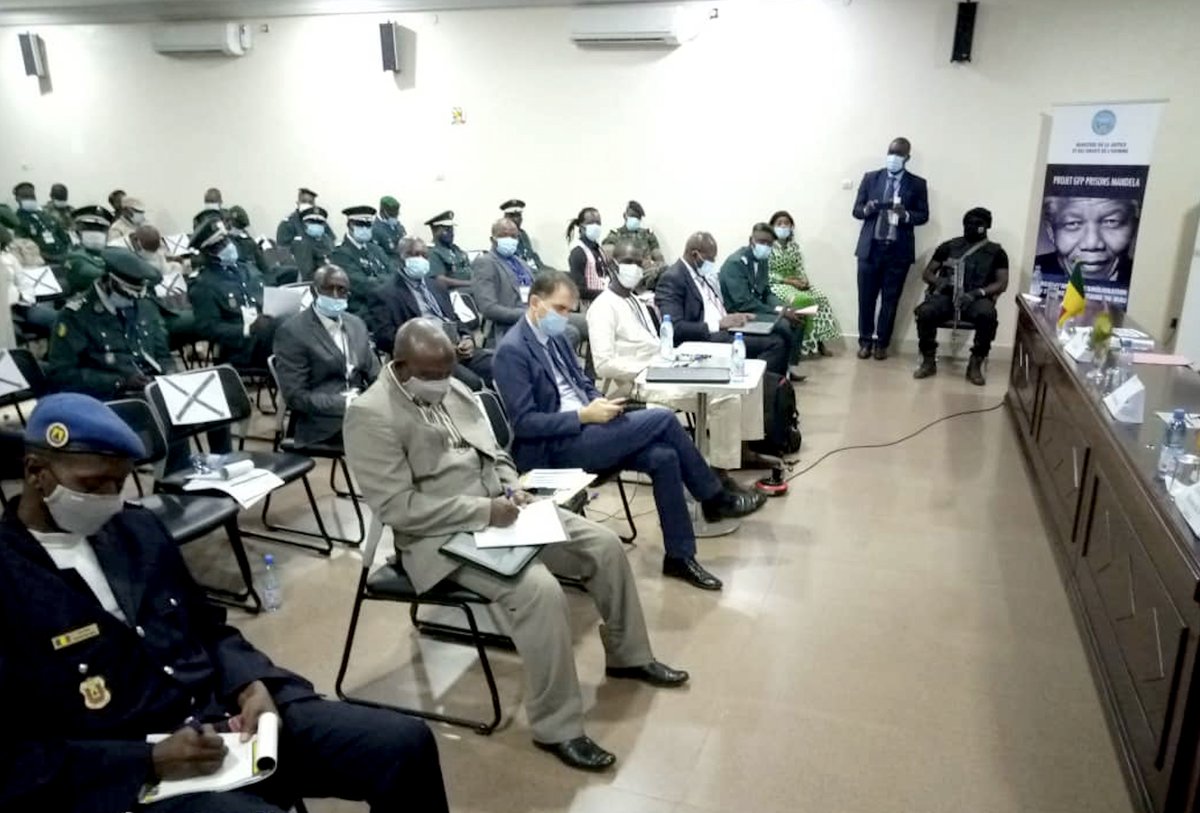 PNUDMALI's tweet photo. Conférence annuelle de la Direction nationale de l’administration pénitentiaire et de l’éducation surveillée #DNAPES sous le thème « L’administration pénitentiaire face à la pandémie du coronavirus ». Projet #GFP_PrisonsMandela, financé par le @PNUDMALI & les #PaysBas 🇳🇱@NLauMali https://t.co/bS7voyt4yw