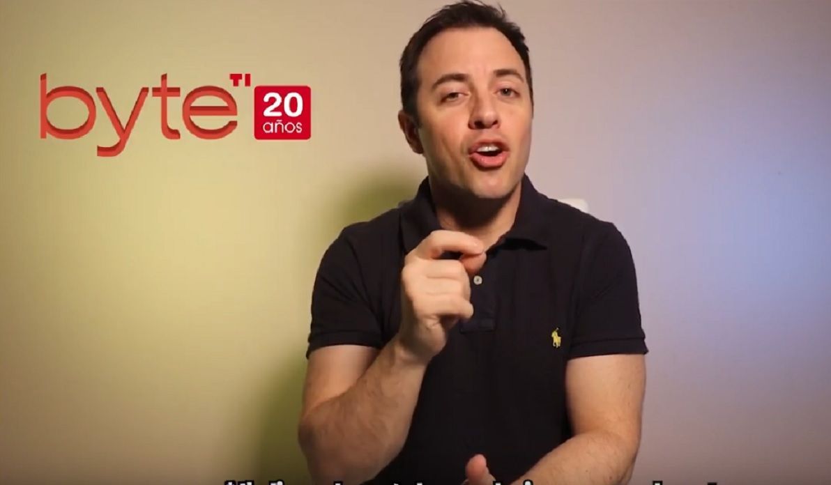 Revista_ByteTI's tweet photo. Damos la bienvenida a una nueva sección de vídeos en la Revista Byte TI de la mano de Alberto López. En esta ocasión cuenta qué es el HASH y cómo se genera. 
https://t.co/HAeGeCcnyZ 
#HASH #blockchain #ciberseguridad #BITCOIN https://t.co/kVx3vDusfa