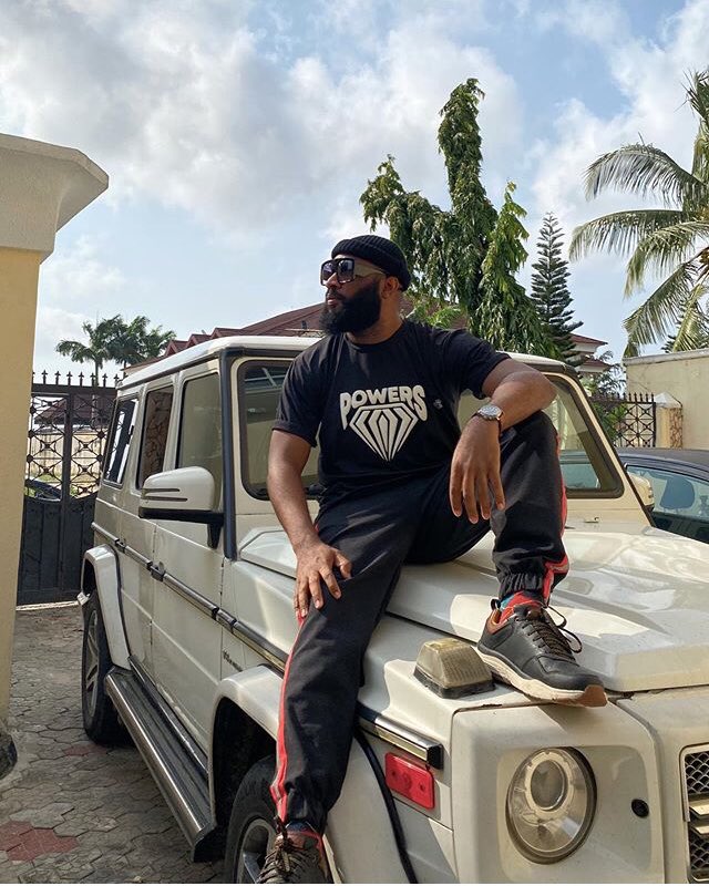 RantBrand's tweet photo. Great men stand out by their visions, not only by their intelligence and will. Iyke as co-founder of @BrandIykeresa displays how visionary he’s about his intended future🙇🏽‍♀️👏🏽💎
#IykeOfIykeresa👇🏽 

https://t.co/fdMw9h5v7G

#UltimateLoveNG
#Iykeresa https://t.co/Woq9bwerx7