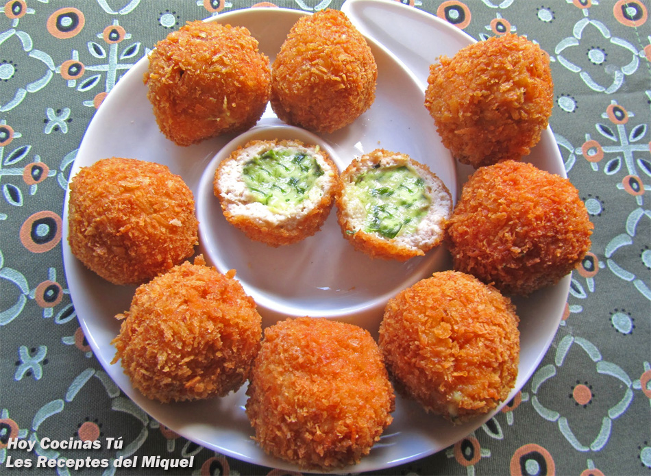 recetags's tweet photo. Ahora en el blog ❯  Hoy Cocinas Tú: Crujientes albóndigas de pollo rellenas de queso https://t.co/tcWQzPrOoq vía @Gastronomiaycia https://t.co/Td9c2PTrGj