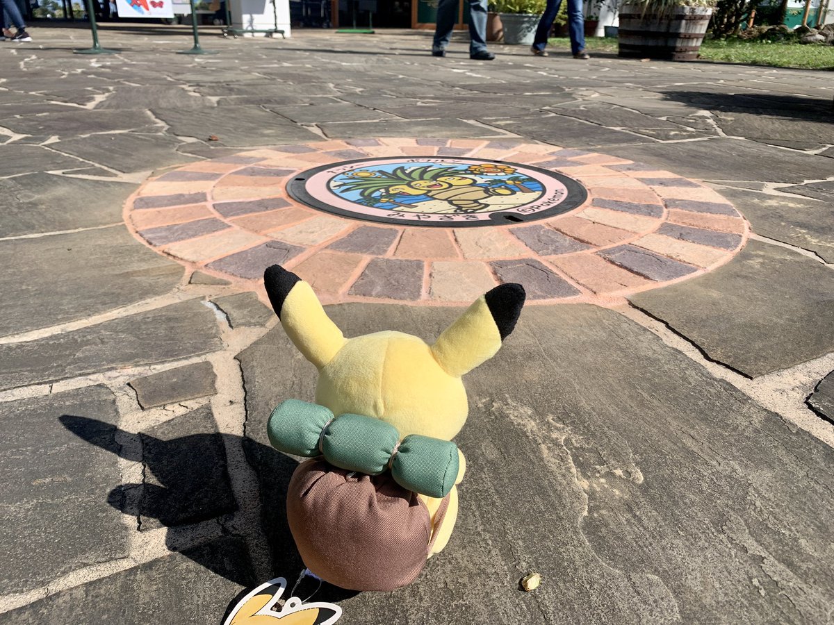 アストレいちご バックパッカーピカチュウと一緒に九州一周旅行 鳥栖駅 長崎駅 古き良き鳥栖駅 長崎駅 高架化して新駅になってちょっと距離が離れてねぇ 出島行ったわ ぬい撮り ピカチュウ ポケモンと生活