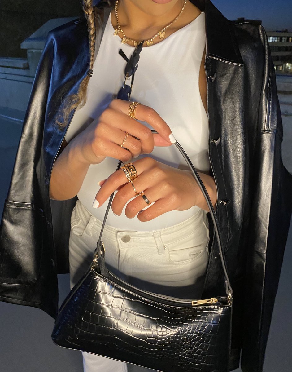 macyfrench_'s tweet photo. shameless self promo💕 @frxnchfits on insta for outfit inspo! https://t.co/f9JqlNrvd5 https://t.co/bJSKtvNIRv
