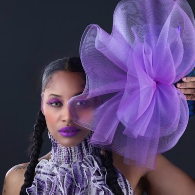Ladiluhve's tweet photo. #NewProfilePic https://t.co/u6zZiIRqbp