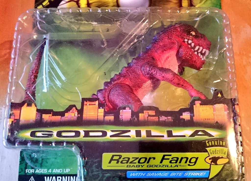 OFilmwelt's tweet image. &quot;Baby Godzilla&quot; Figur von &quot;Trendmasters&quot;!

Heute ist die Figur &quot;Baby Godzilla&quot; zu dem #Godzilla Film von Roland Emmerich aus dem Jahr 1998 bei mir eingezogen.
Die Figur ist ganz neu und Ovp.
#Trendmasters hatte zum #Film damals viel veröffentlicht. Ich freue mich über die #Figur.